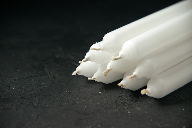 A Vela Certa para Cada Ambiente: Escolhendo Entre Velas de 7 Dias e a Vela Palito