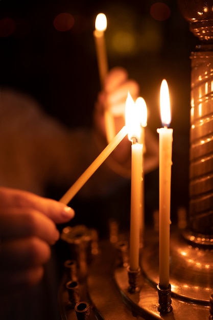 O Poder Espiritual das Velas Religiosas